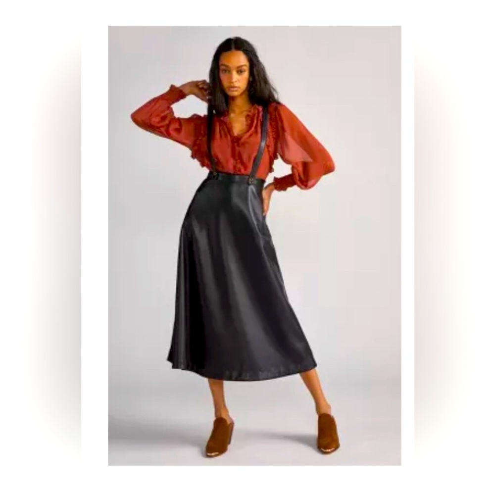 anthropologie faux leather pinafore skirt sz 6